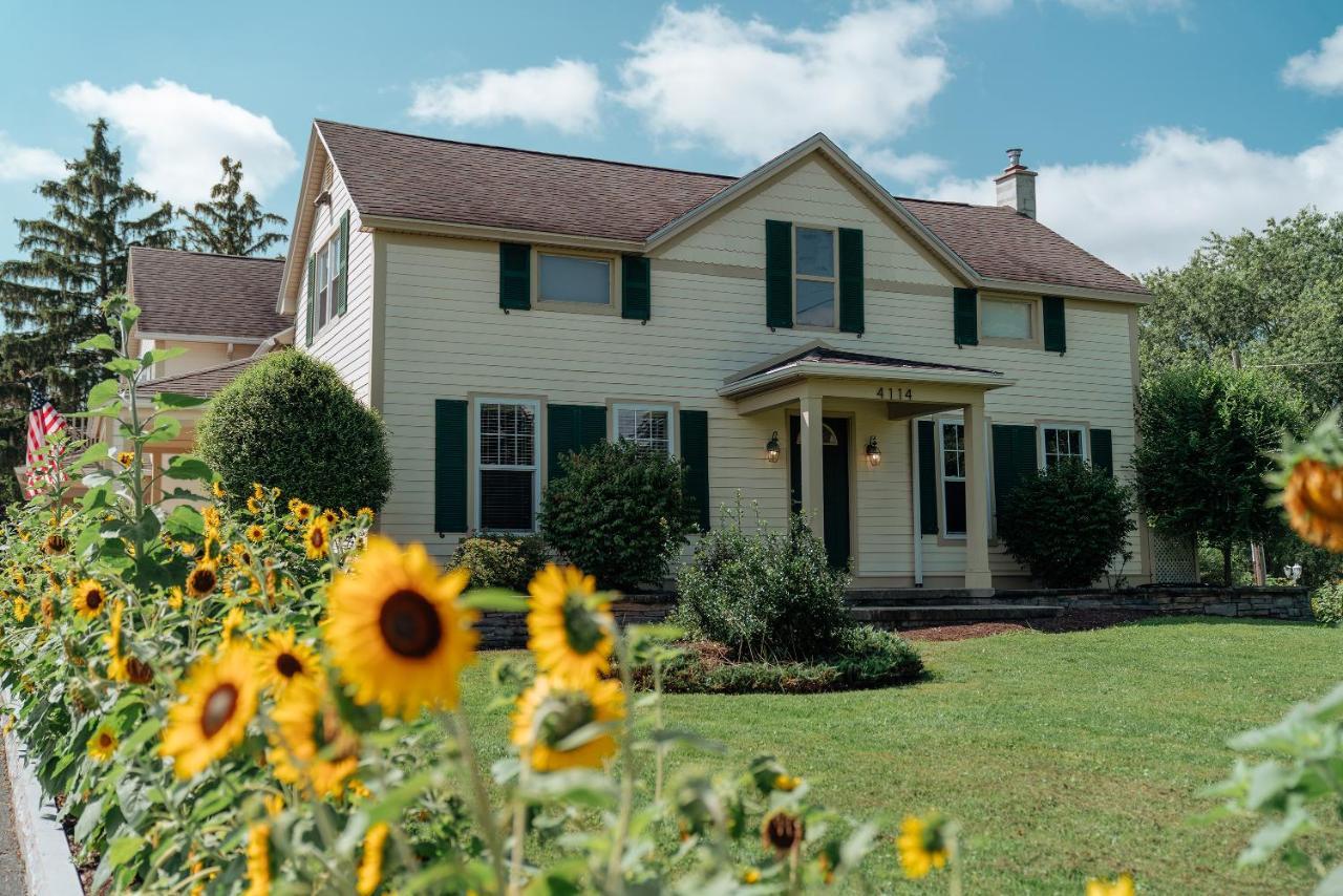 Skaneateles Suites Exteriér fotografie