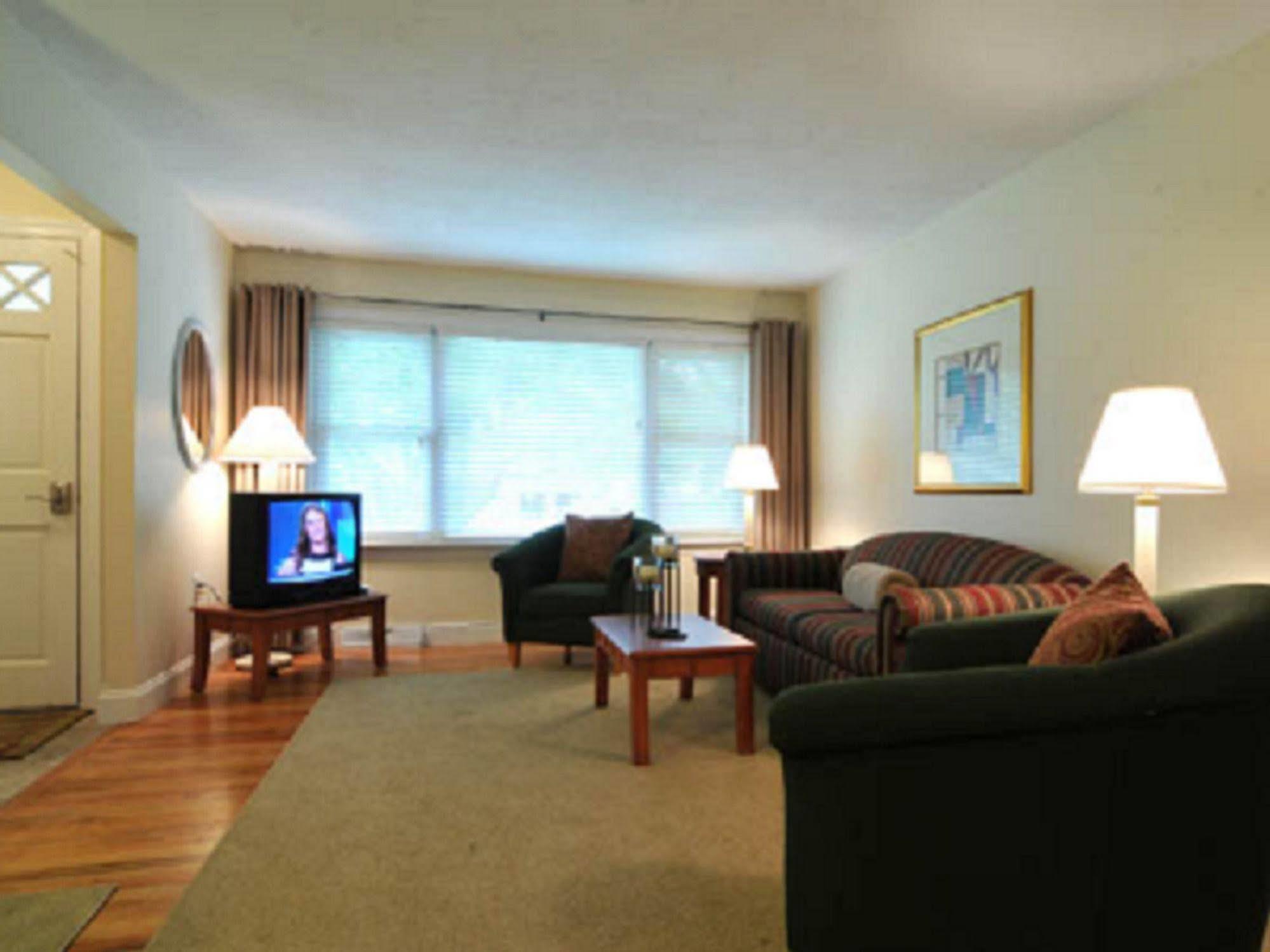 Skaneateles Suites Exteriér fotografie